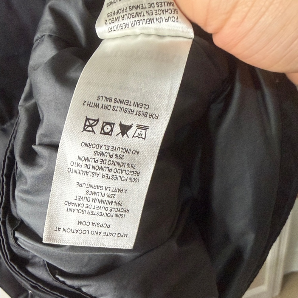 Patagonia Kids Black Puffer Jacket - Picture 7 of 10